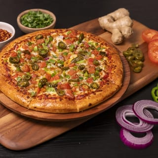 Medium Karahi Chicken Pizza